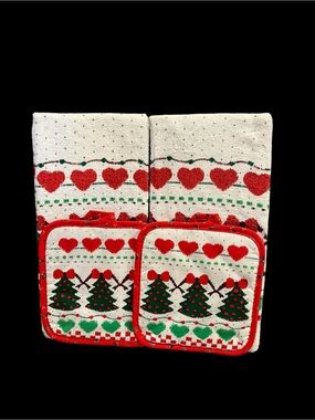 B&D Royal Terry Fair Isle Christmas Tree Hearts Kitchen Towel Pot Holders Set
